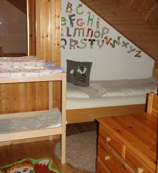 غرفة عائلية, Schumacher's Landhaus