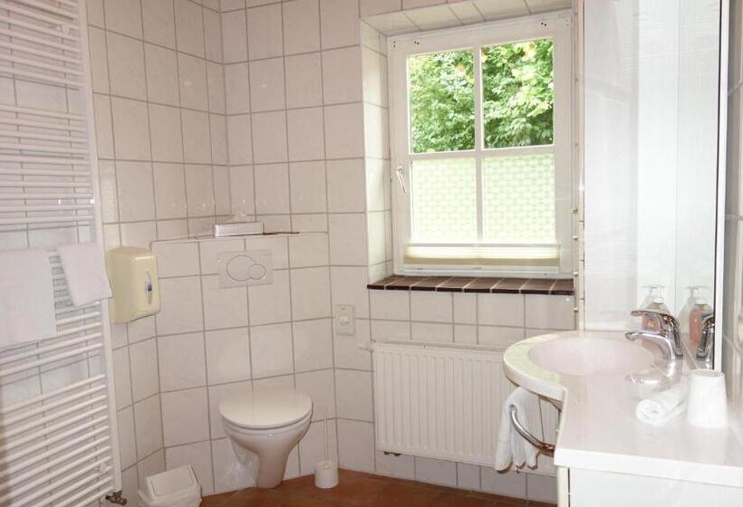 غرفة كومفورت, Schumacher's Landhaus