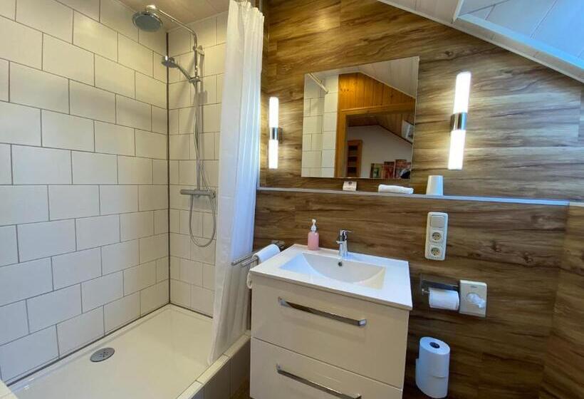 غرفة قياسية فردية, Schumacher's Landhaus