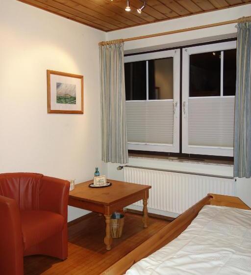 غرفة إقتصادية, Schumacher's Landhaus