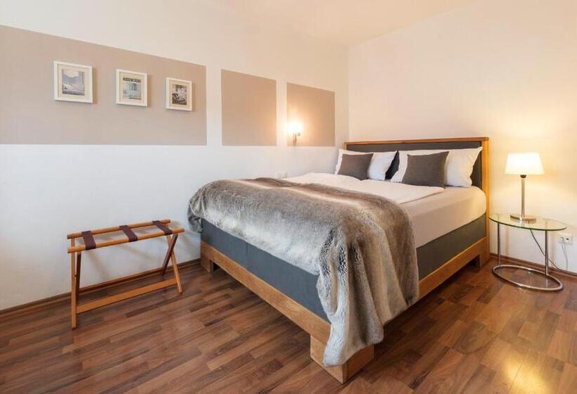 标准间, Villa Rosa