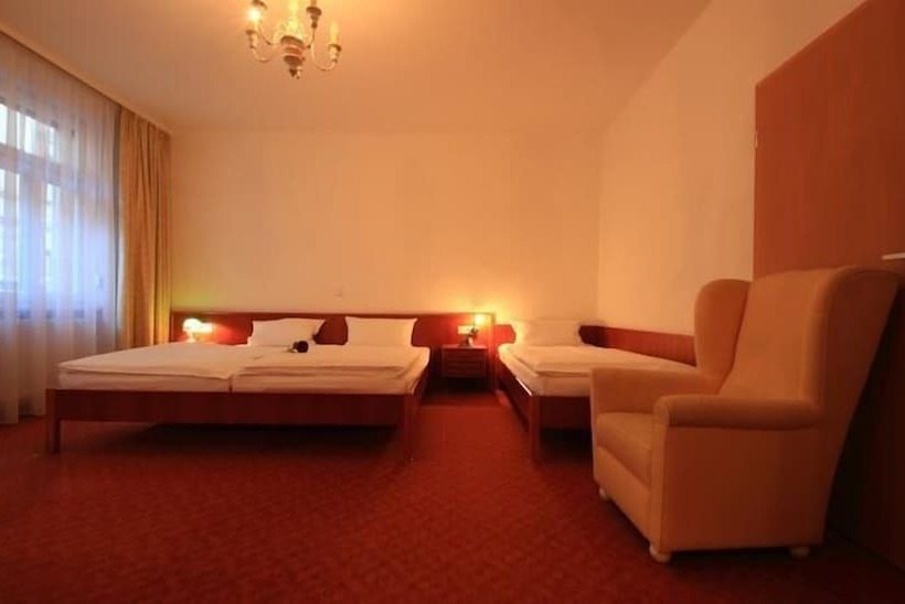 スタンダードトリプルルーム, Altstadthotel Fürth