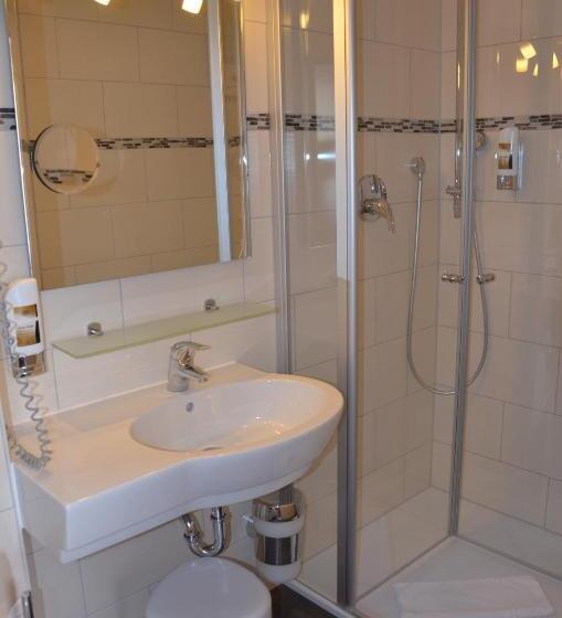 Номер Стандарт с Балконом, Flair Hotel Am Rosenhügel   Garni