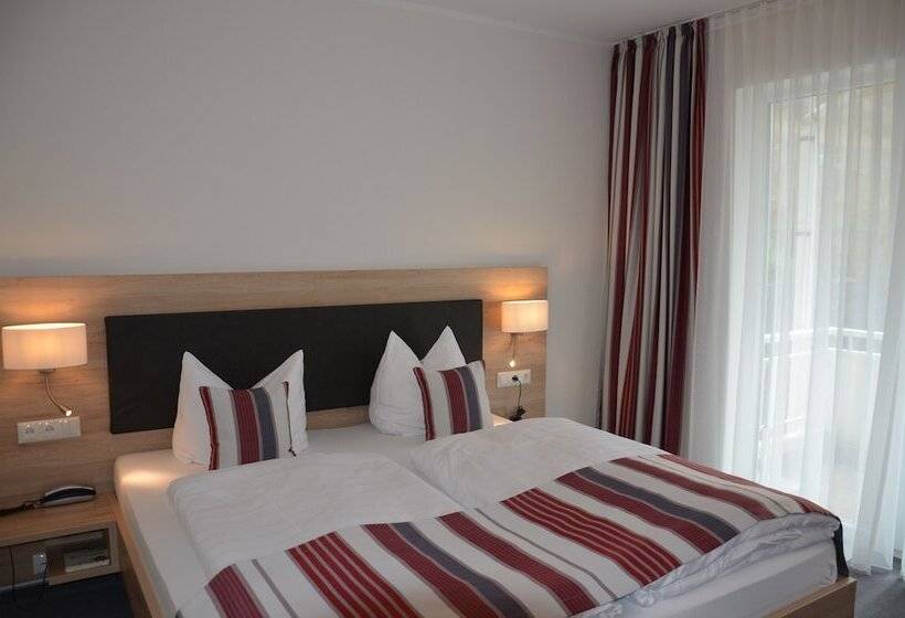 Номер Стандарт с Балконом, Flair Hotel Am Rosenhügel   Garni