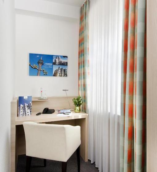 חדר סטנדרט יחיד, Am Hofgarten