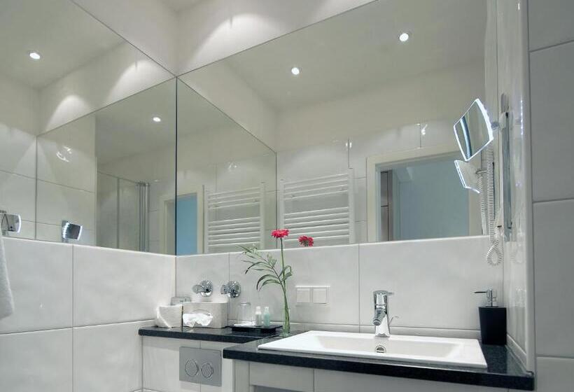 חדר סטנדרט, Am Hofgarten