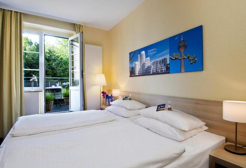 חדר קומפורט, Am Hofgarten