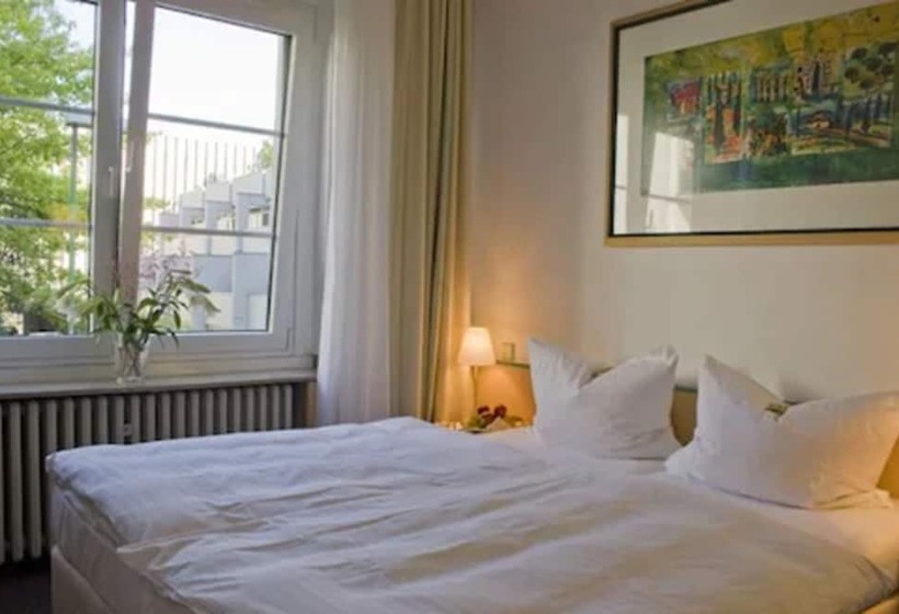 חדר סטנדרט, Am Hofgarten