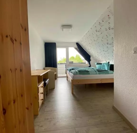 اتاق استاندارد با بالکن, Braunlage
