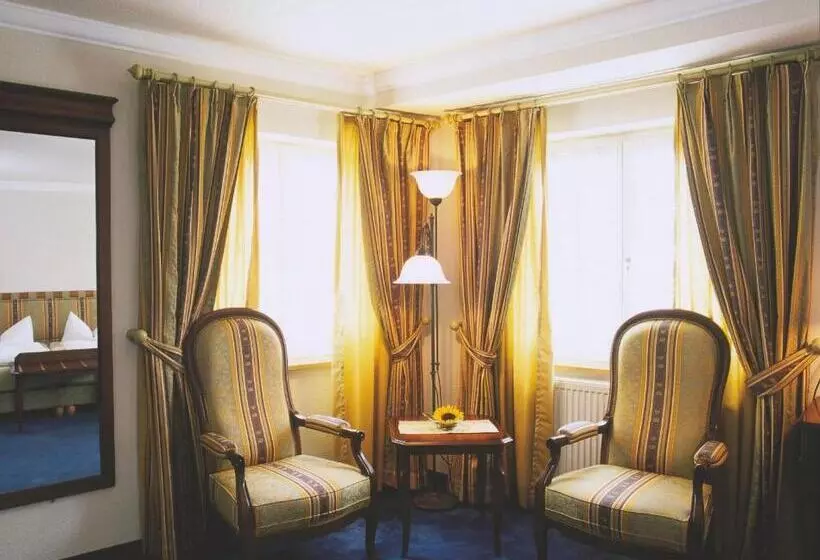 Comfort-huone, Brutsches Rebstock