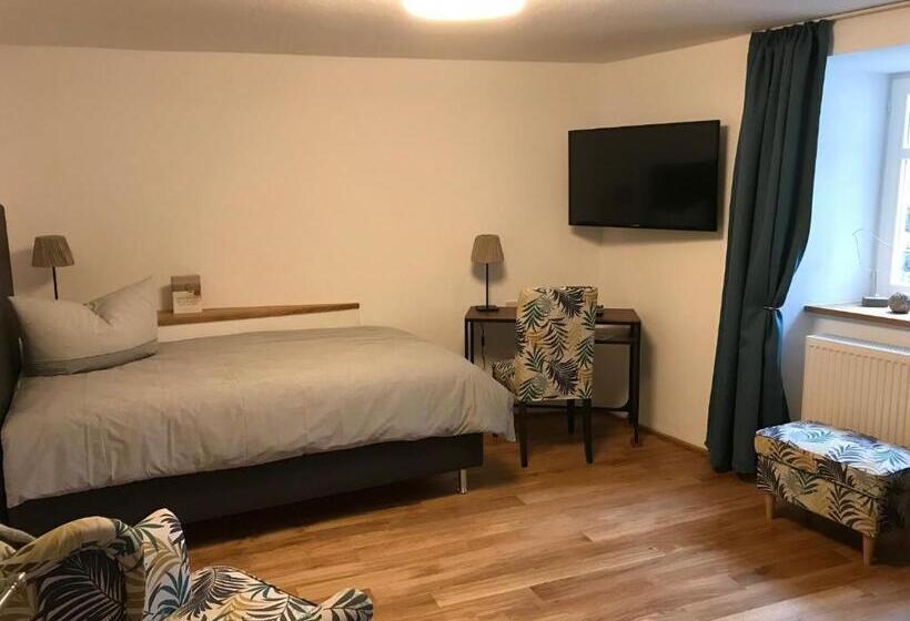 Апартаменты 1 Спальня Нижний Этаж, Brutsches Rebstock