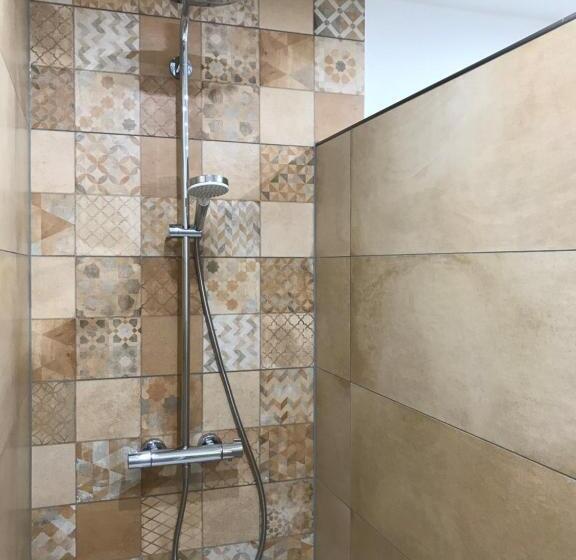 Апартаменты 1 Спальня, Brutsches Rebstock