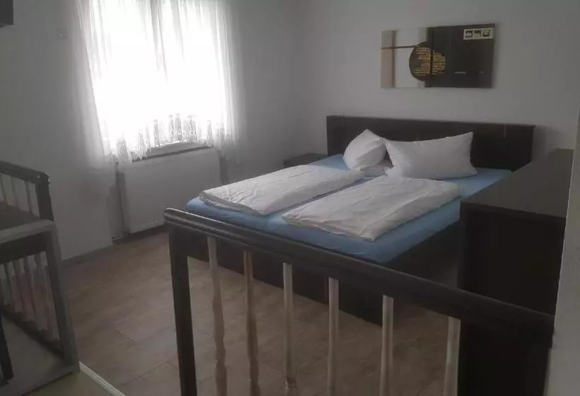 Standard-studio, City Central Promenade
