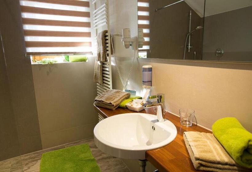 Апартаменты 1 Спальня, Helmerhof