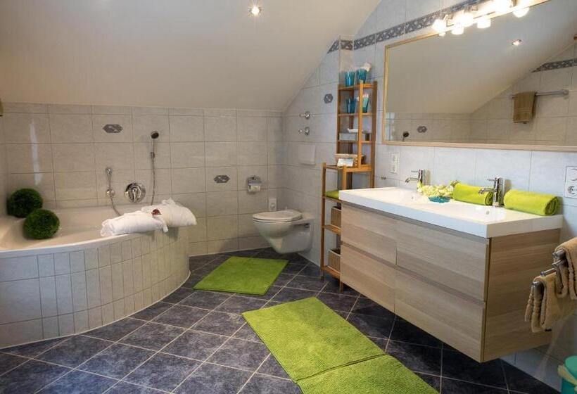 Студия Стандарт, Helmerhof