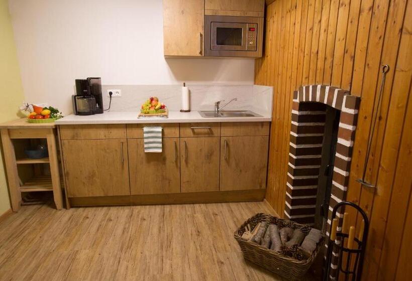 Студия Стандарт, Helmerhof