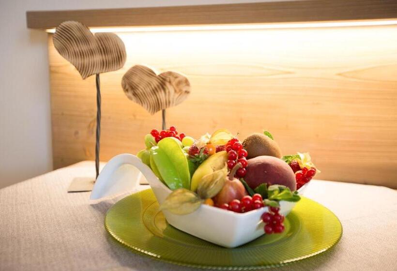 Апартаменты 1 Спальня Нижний Этаж, Helmerhof