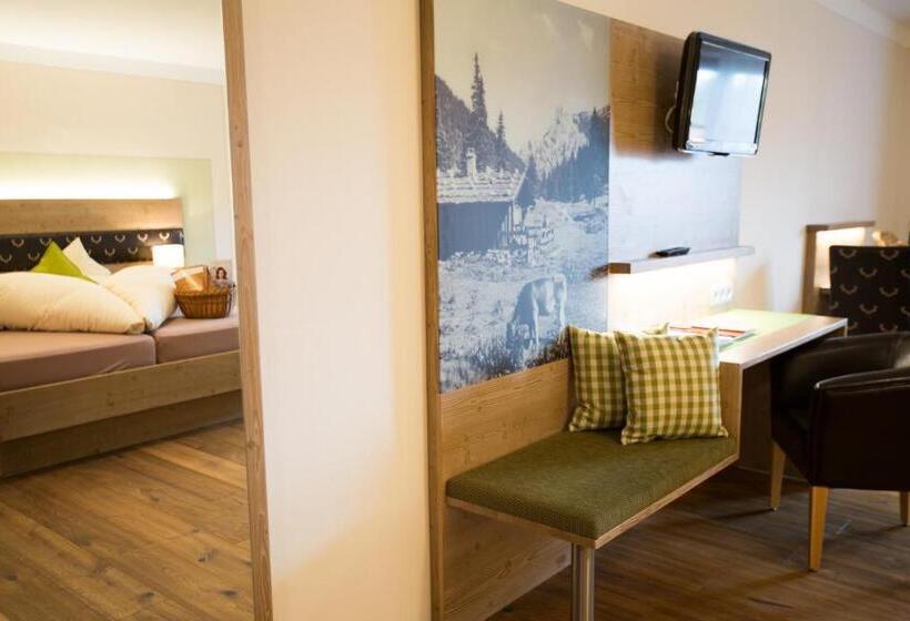 Семейный Номер, Helmerhof