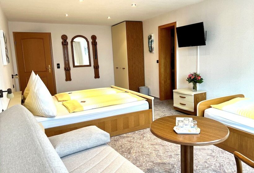 غرفة قياسية ثلاثية, Ingeburg