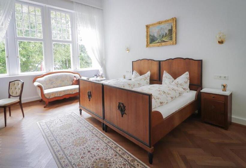 غرفة قياسية, Kurvilla Am Park