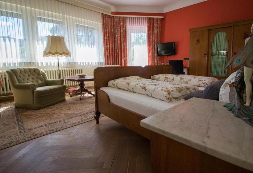 غرفة سوبيريور مزودة بشرفة, Kurvilla Am Park