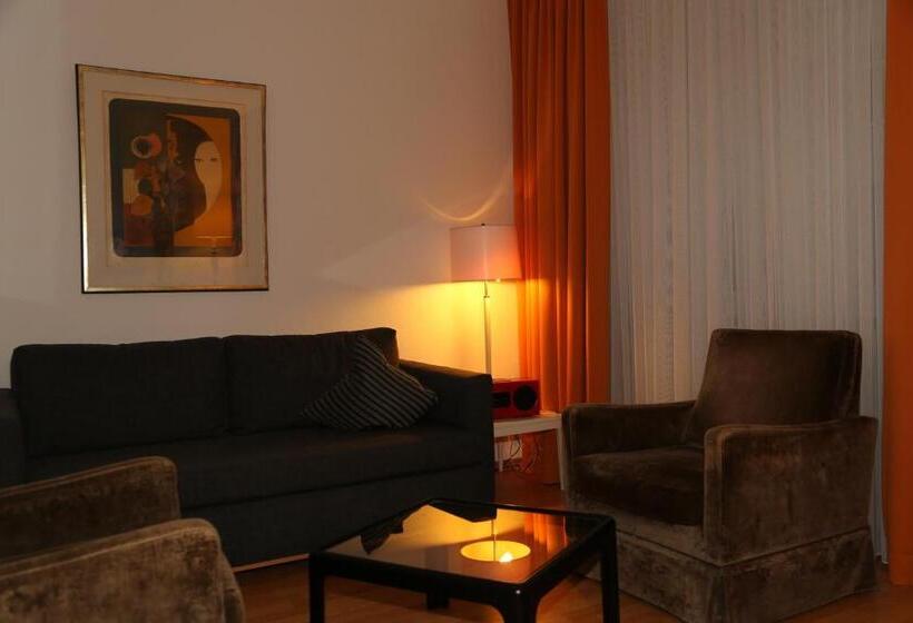 침실 1개 아파트, Löhndorf