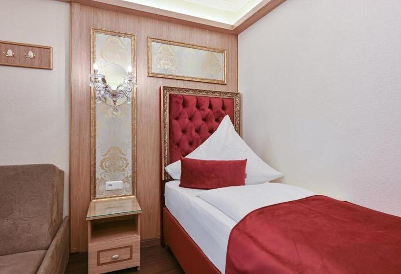 اتاق استاندارد یک نفره, Ludwigs