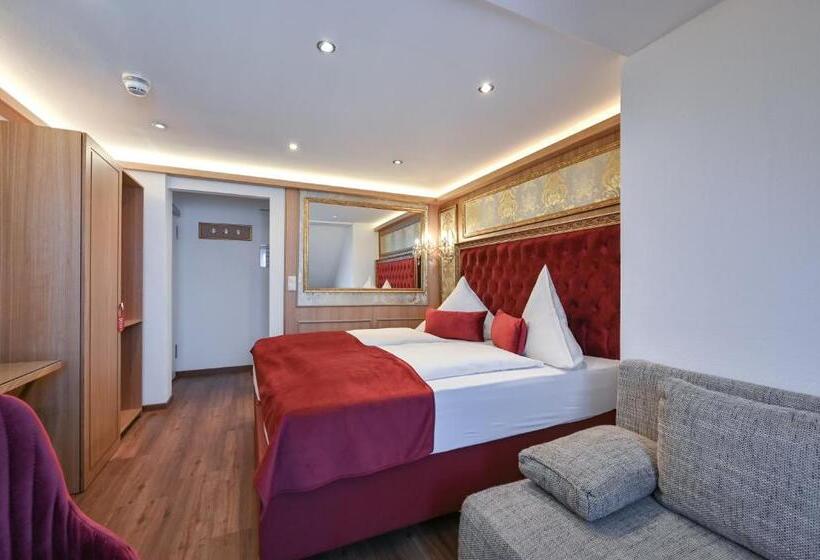 اتاق سوپریور, Ludwigs