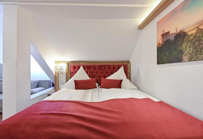 اتاق لوکس چهار تخته, Ludwigs