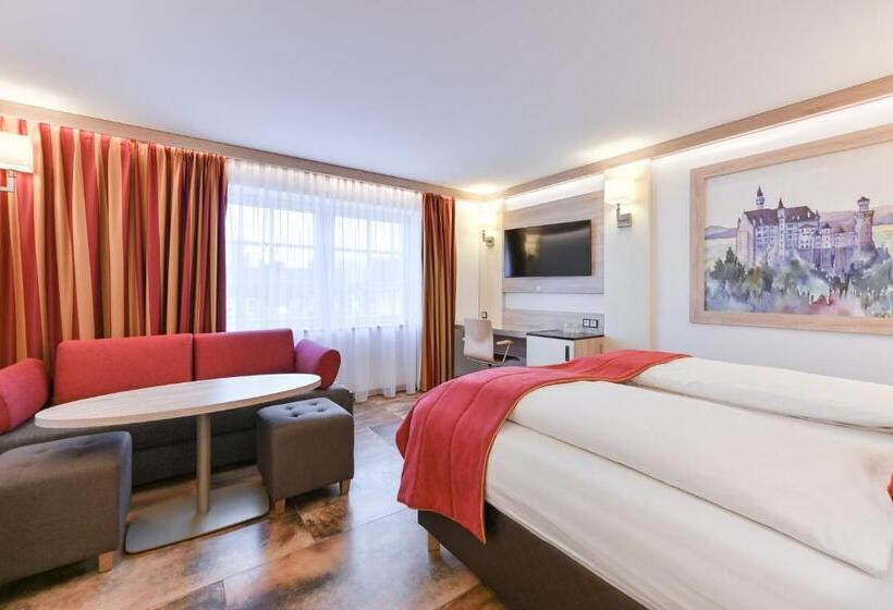 اتاق سوپریور چهار تخته, Ludwigs