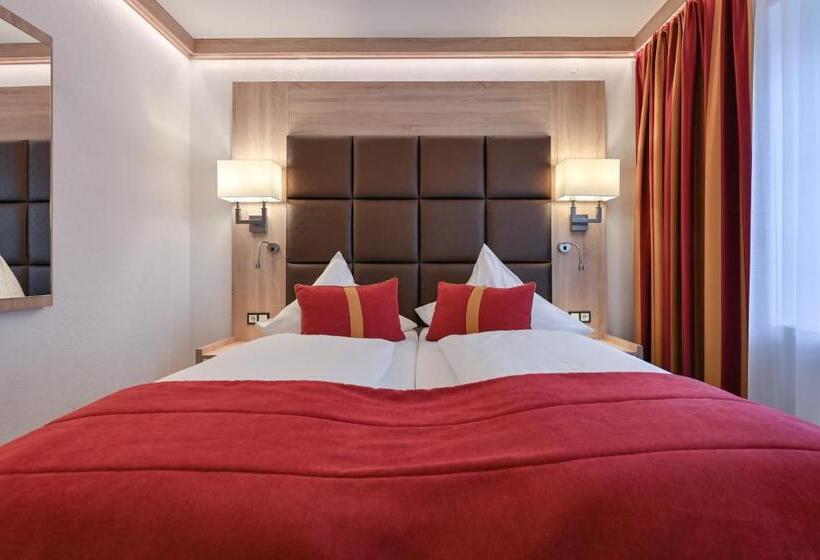 اتاق سوپریور, Ludwigs