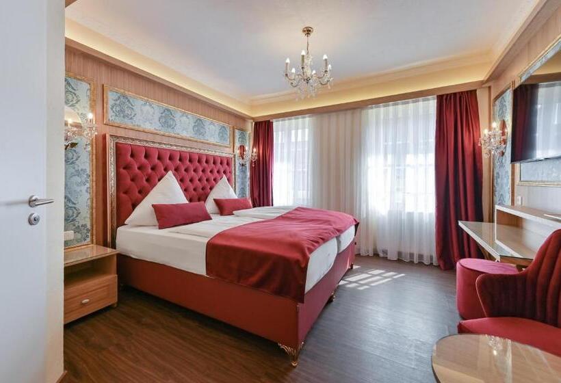 اتاق سوپریور, Ludwigs