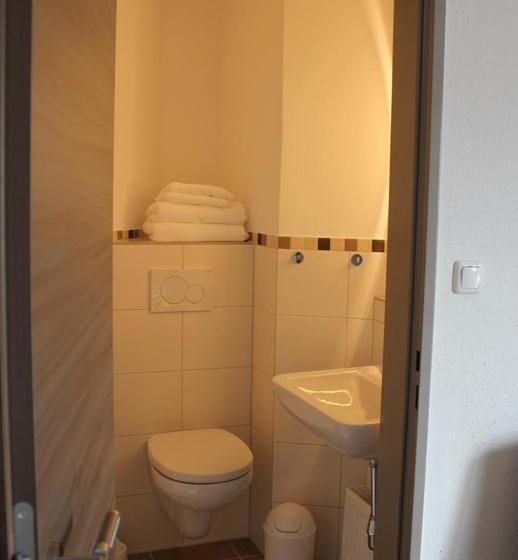 标准单人间, Pension Sonneneck