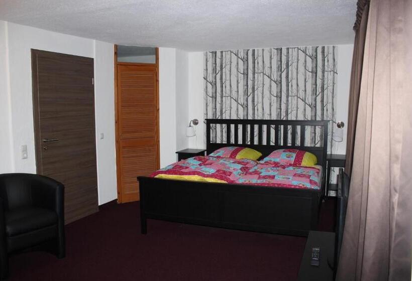 Quarto Estandar, Pension Sonneneck