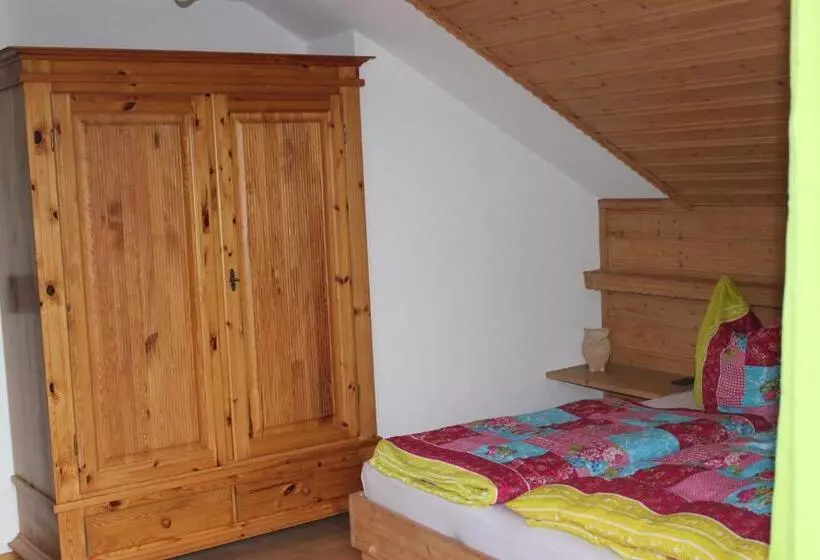 اتاق استاندارد سه نفره, Pension Sonneneck