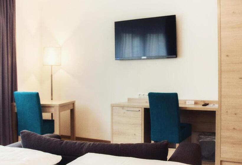 스탠다드 스튜디오, Stadtvilla Central