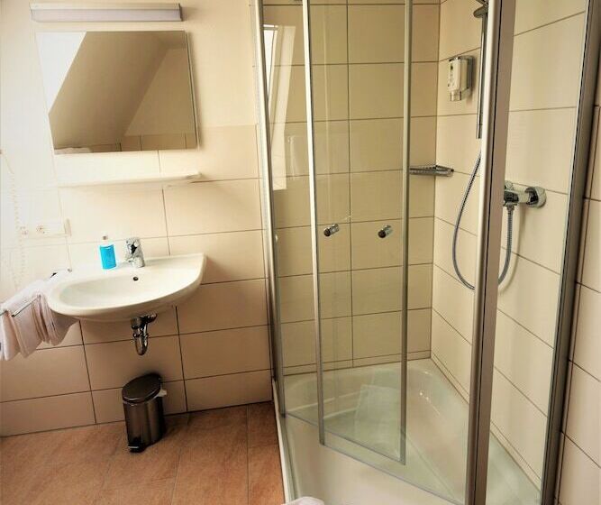 스탠다드 스튜디오, Stadtvilla Central