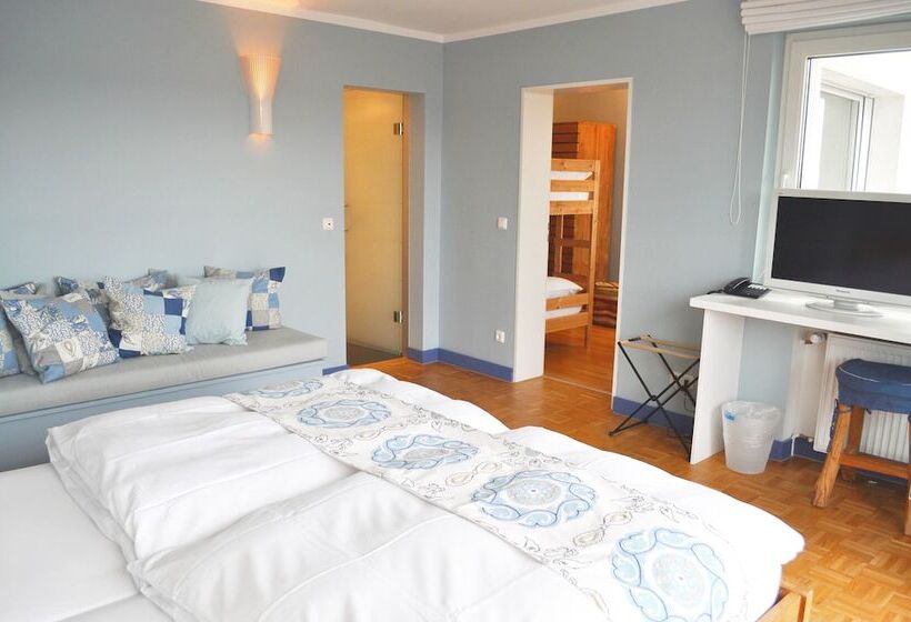 Семейный Номер, Viva Sky