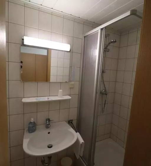 Standard Yhden Hengen Huone, Weißes Roß