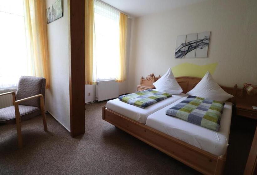 스탠다드 룸, Weißes Roß