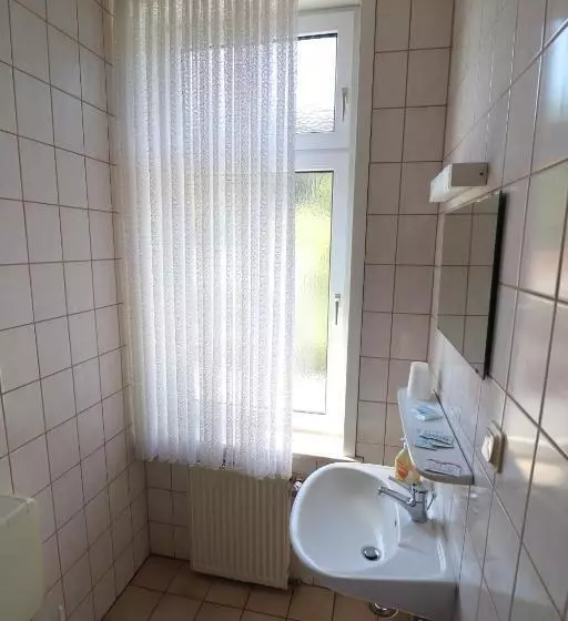 Standard Kolmen Hengen Huone, Weißes Roß