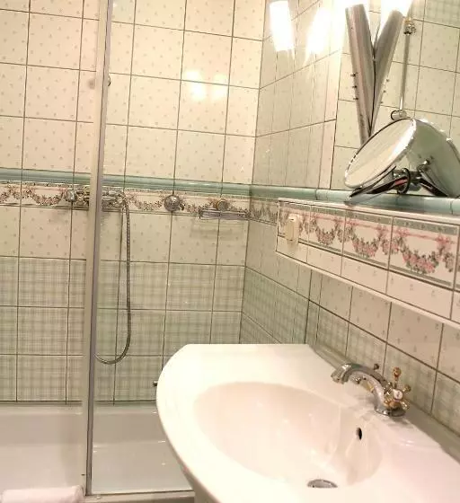 Standard-huone, Parkhotel Fischer