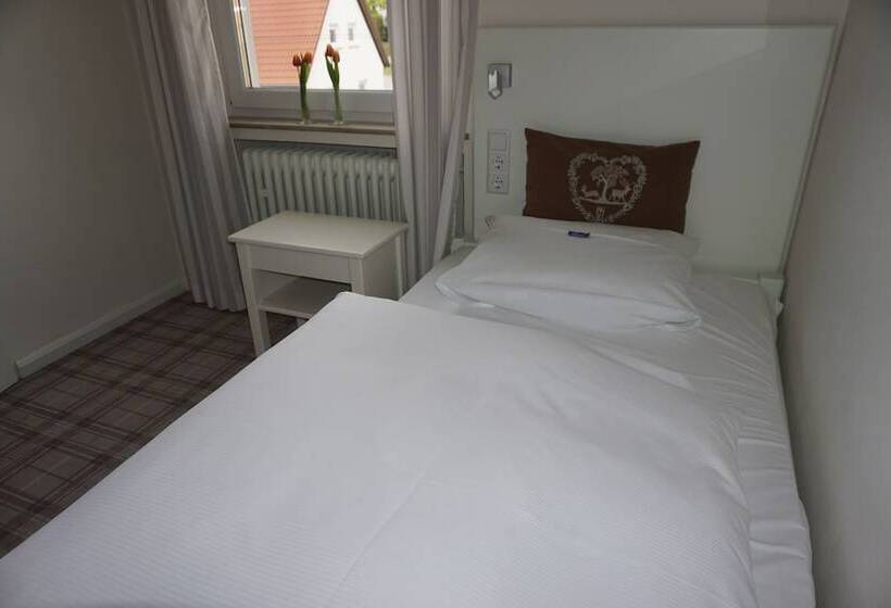 Quarto Estandar Individual, Landgasthof Lauterhausle