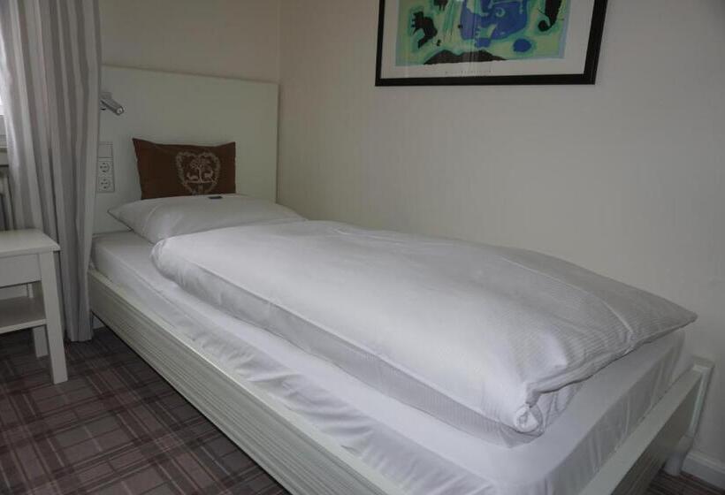 Quarto Estandar Individual, Landgasthof Lauterhausle