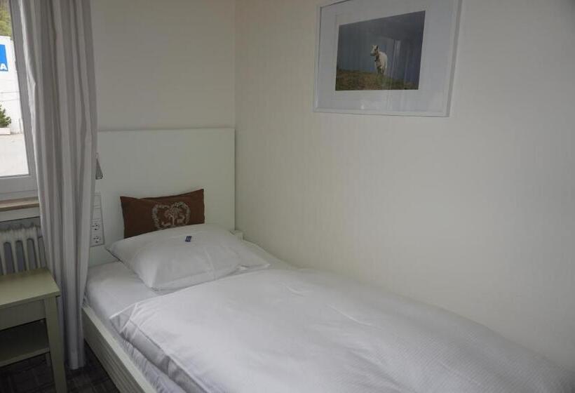 Quarto Estandar Individual, Landgasthof Lauterhausle