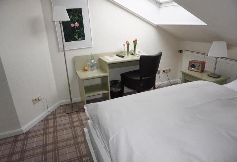 Quarto Estandar, Landgasthof Lauterhausle