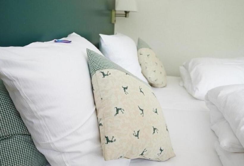 Quarto Familiar, Landgasthof Lauterhausle