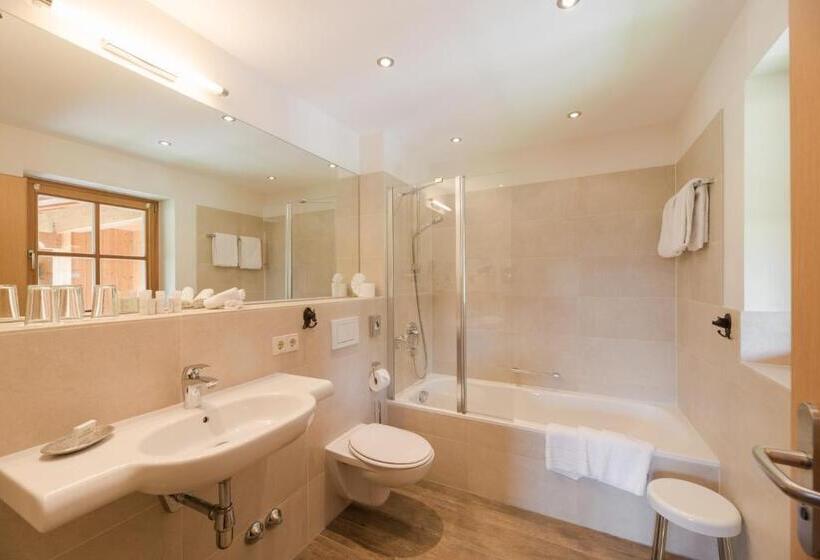Family Suite, Relais & Châteaux Gut Steinbach Hotel Chalets Spa