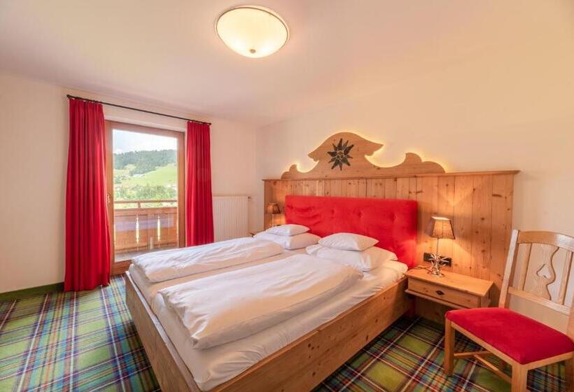 Family Suite, Relais & Châteaux Gut Steinbach Hotel Chalets Spa
