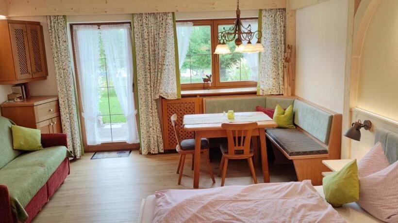 スタンダード４人部屋, Pension Berghof